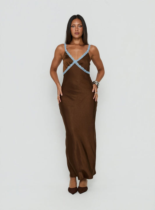 Carletta Lace Contrast Maxi Dress Brown / Blue