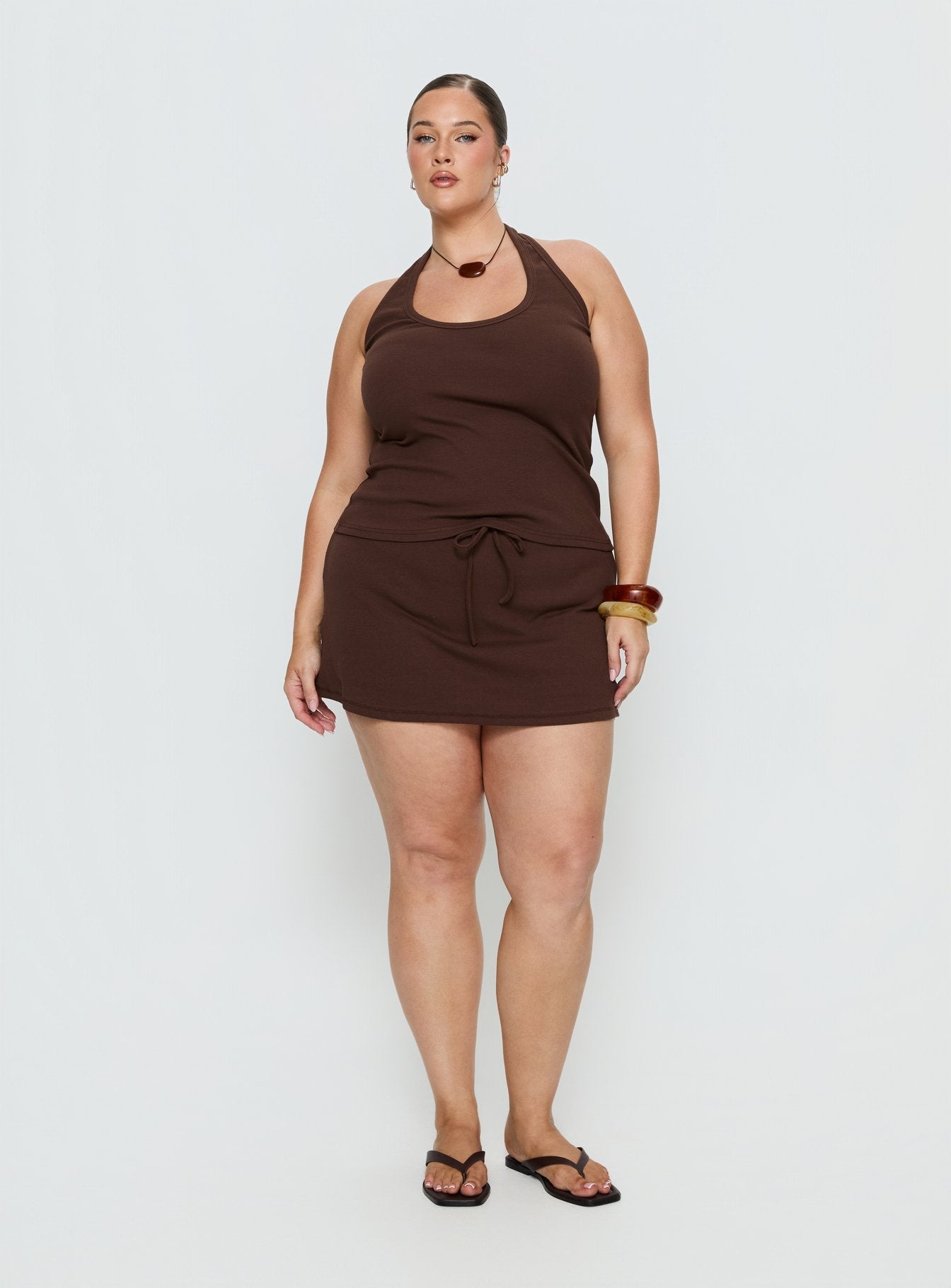 Baseline Scoop Halter Rib Tank Brown Curve