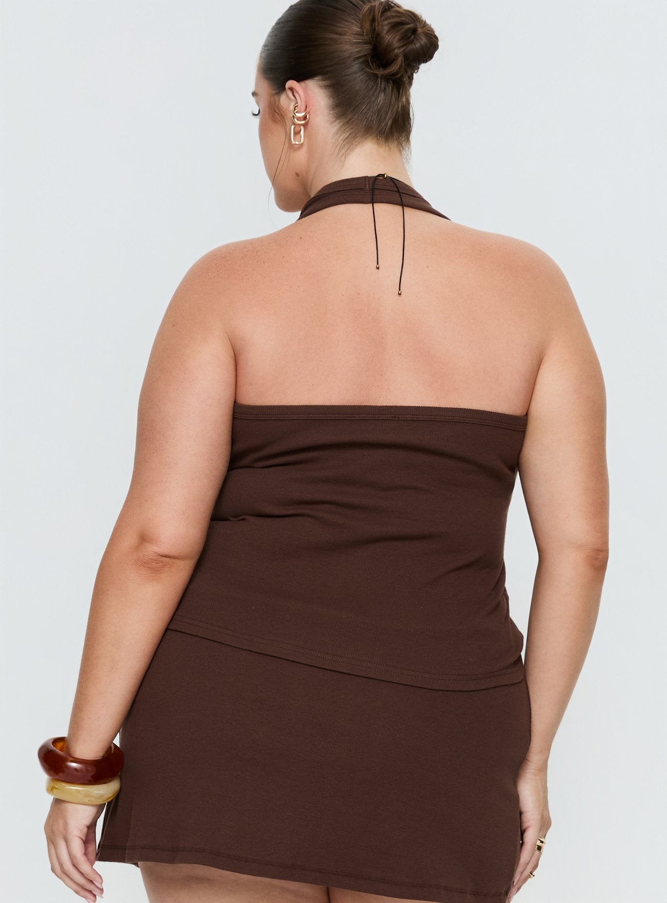Baseline Scoop Halter Rib Tank Brown Curve
