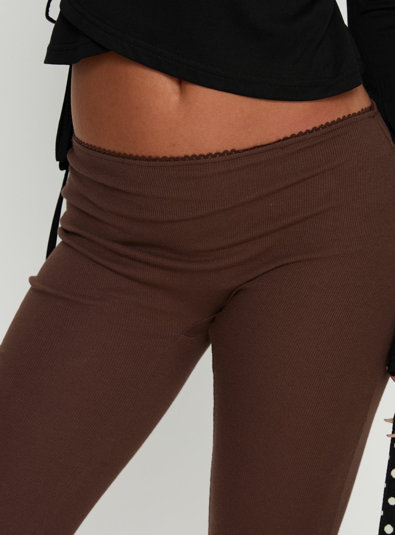 Baseline Rib Capri Pants Chocolate