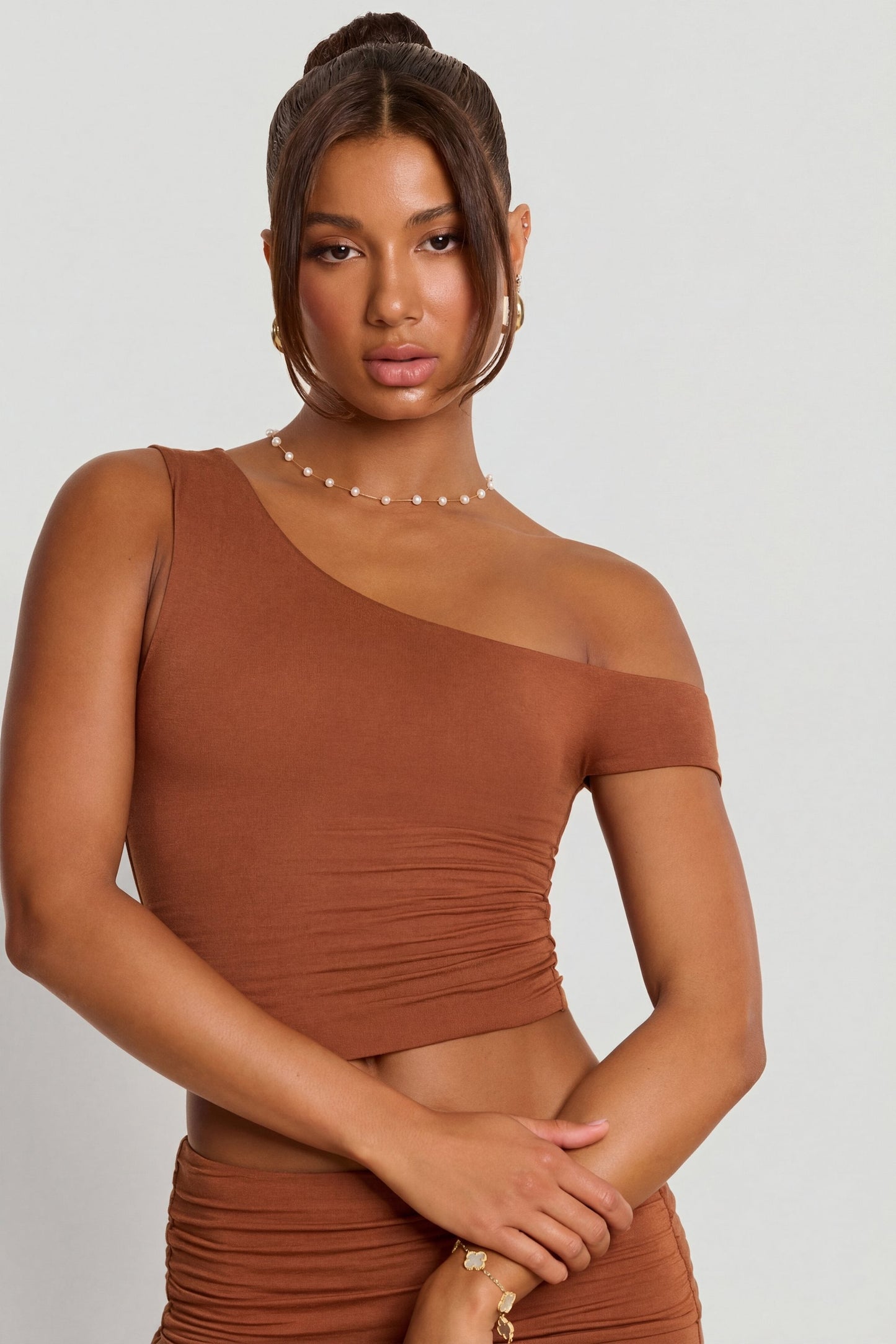 Mid Rise Modal Cashmere Blend Trousers in Chestnut Brown